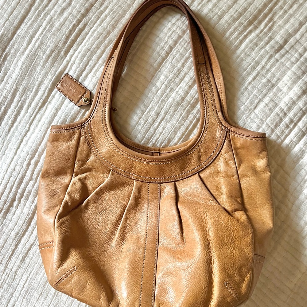 Coach Ergo Tan Shoulder Bag - Picture 2 of 7